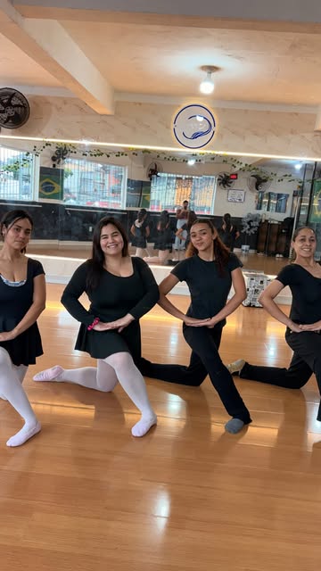 Aula de ballet na IN DANCA